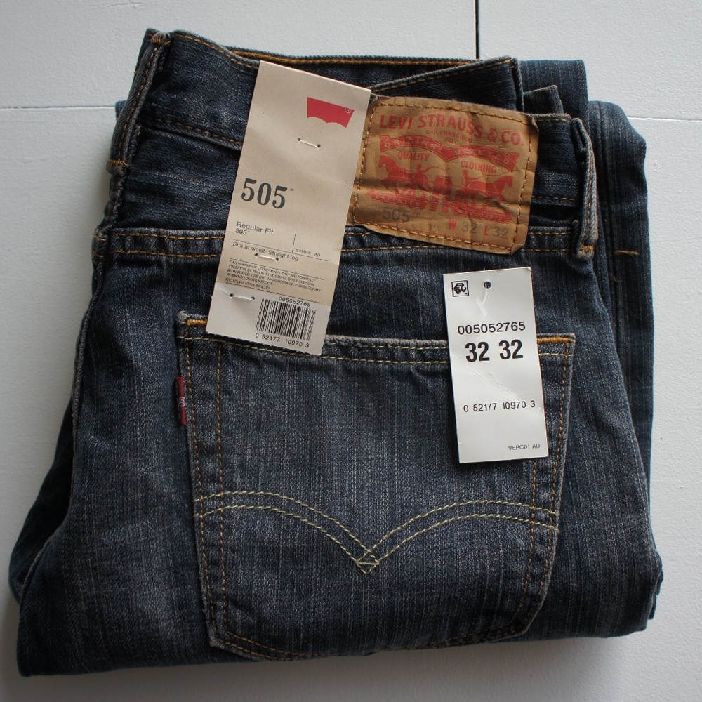 Levis 505 Jeans/ Regular Fit Jeans/ 32-32/Straight